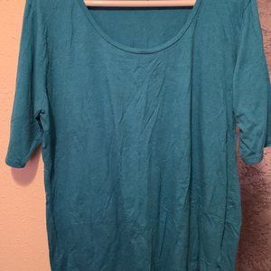 Women Scoop Neck Turquoise Top!